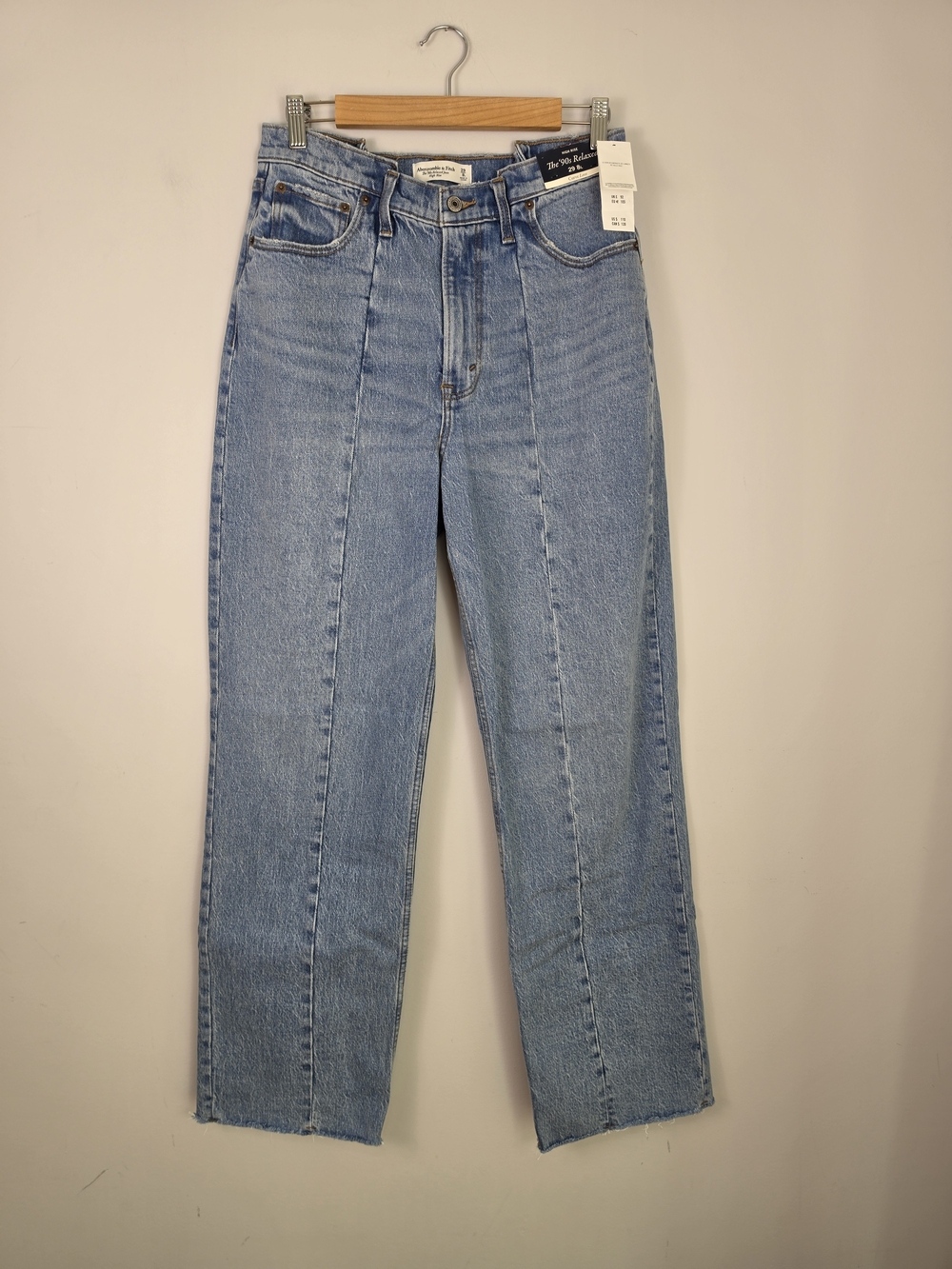 Abercrombie & Fitch Curve Love 90s Relaxed High Rise Jeans 29L NWT